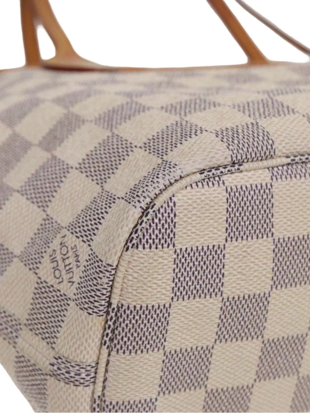 Louis Vuitton 100% canvas